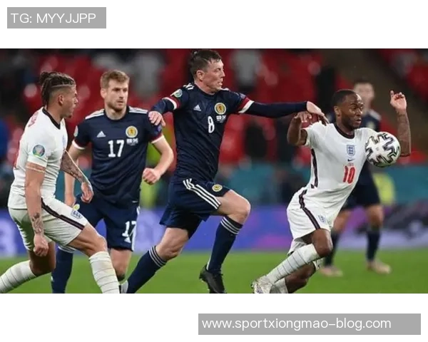 女足惨遭英格兰狂虐0比8后场低级失误令人心痛不已 女足惨遭英格兰狂虐0比8后场低级失误令人心痛不已