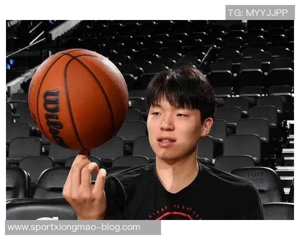 杨瀚森无法解决开拓者进攻困境现阶段他并非球队的最佳选择