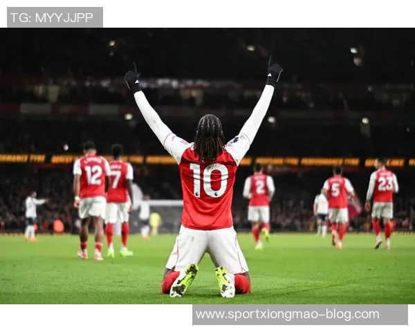 埃泽帽子戏法助阿森纳逆转热刺展现6750万镑转会价值 埃泽帽子戏法助阿森纳逆转热刺展现6750万镑转会价值