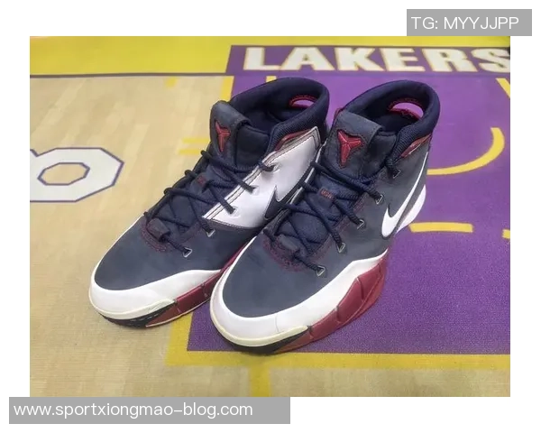 今年全明星盛典科比新鞋亮相Kobe3LowProtro首次发售引发热议